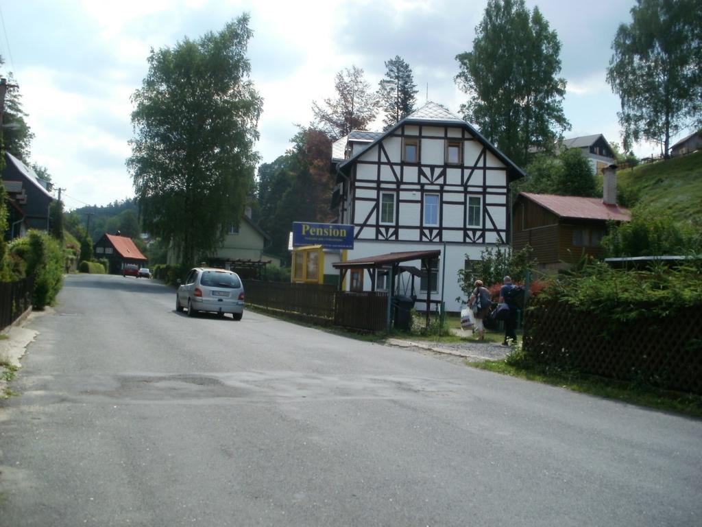 Penzion Falkenstejn Ceska Kamenice Exterior photo